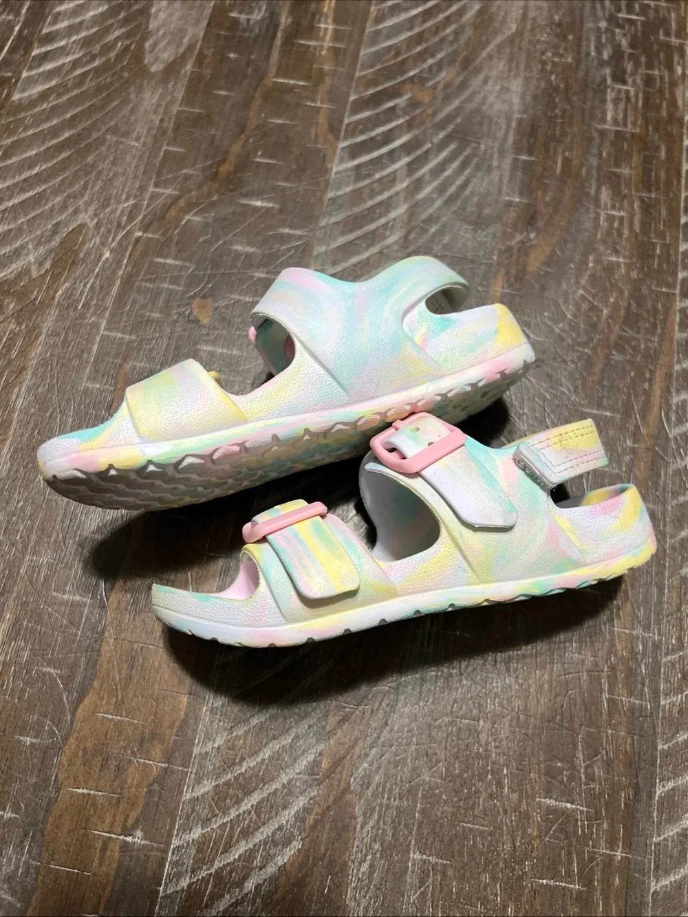 Cat & Jack Kids Pastel Rainbow Buckle Sandals - size 10 toddler